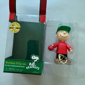2010 Peanuts Holiday Clip On Ornament